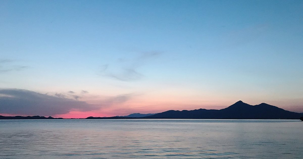 猪苗代湖ときれいな夕陽